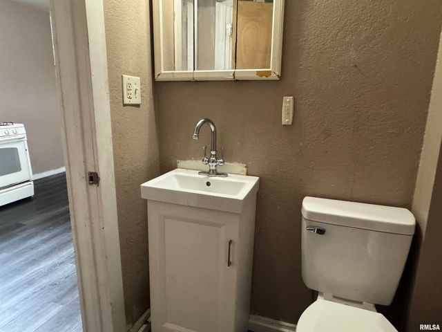 1009 W SMITH Street, Peoria, IL 61605