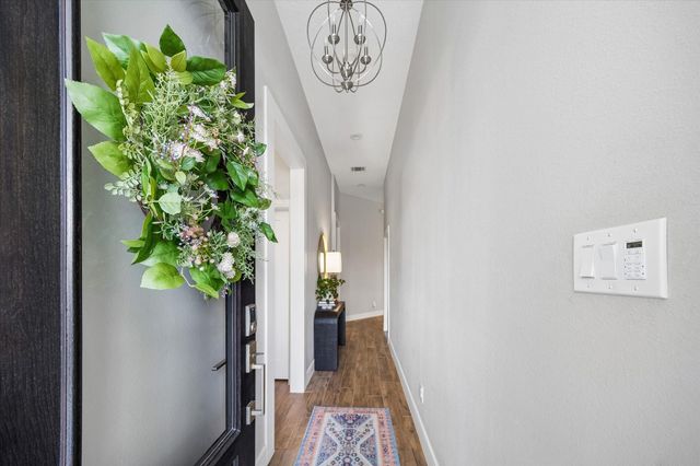 940 W 21st Street, Houston, TX 77008