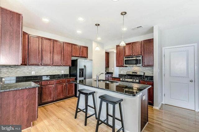 23417 GARDENWALK DR, Ashburn, VA 20148