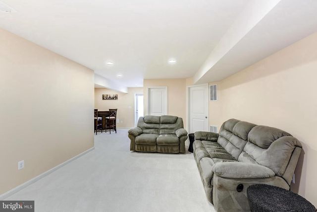 23417 GARDENWALK DR, Ashburn, VA 20148