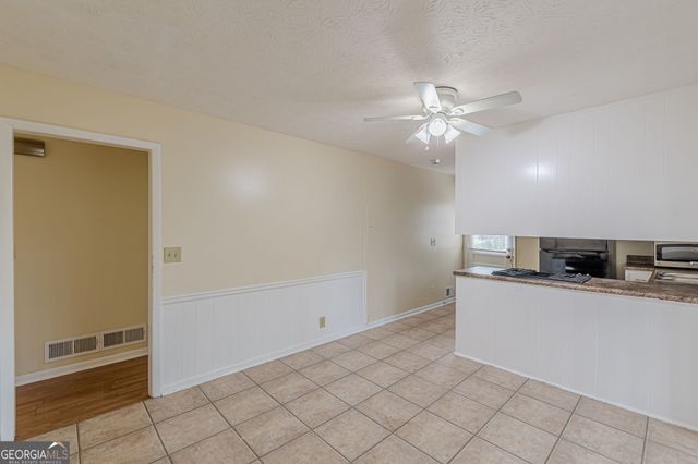 828 Sheppard Way, Stone Mountain, GA 30083