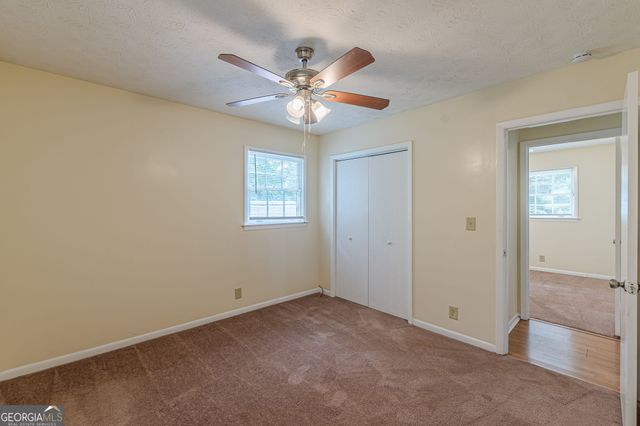 828 Sheppard Way, Stone Mountain, GA 30083