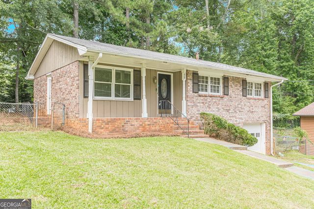 828 Sheppard Way, Stone Mountain, GA 30083