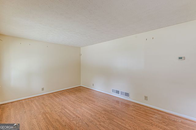 828 Sheppard Way, Stone Mountain, GA 30083