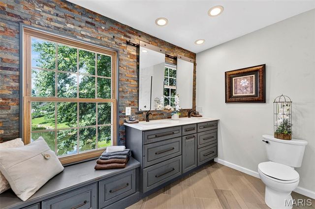 1841 Newburyport Road, Chesterfield, MO 63005