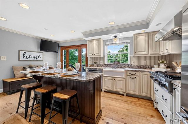 1841 Newburyport Road, Chesterfield, MO 63005