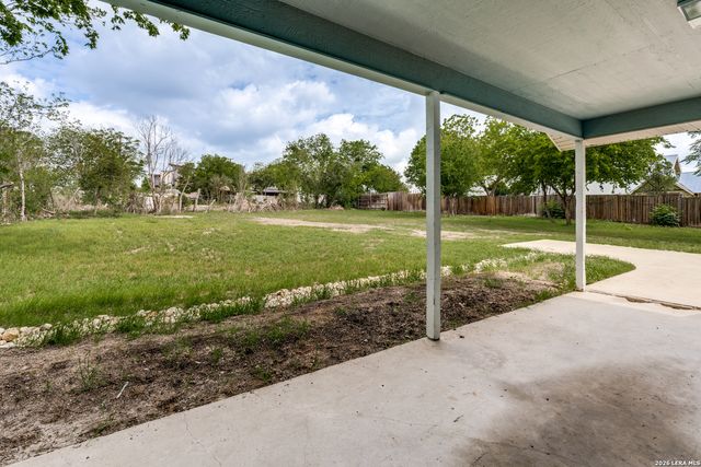 2242 Eastman, New Braunfels, TX 78130
