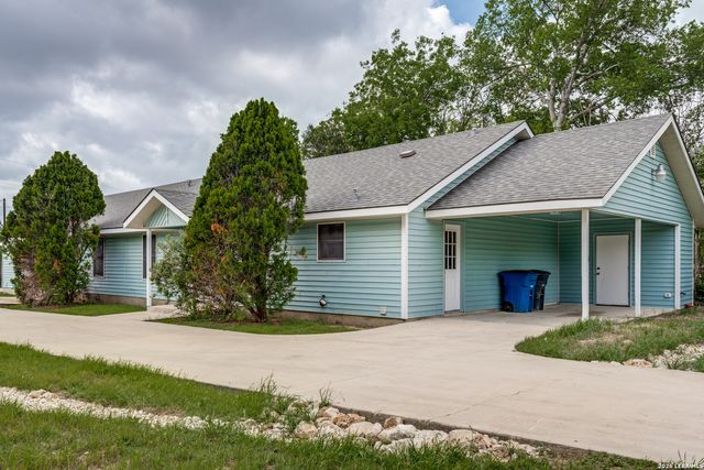 2242 Eastman, New Braunfels, TX 78130