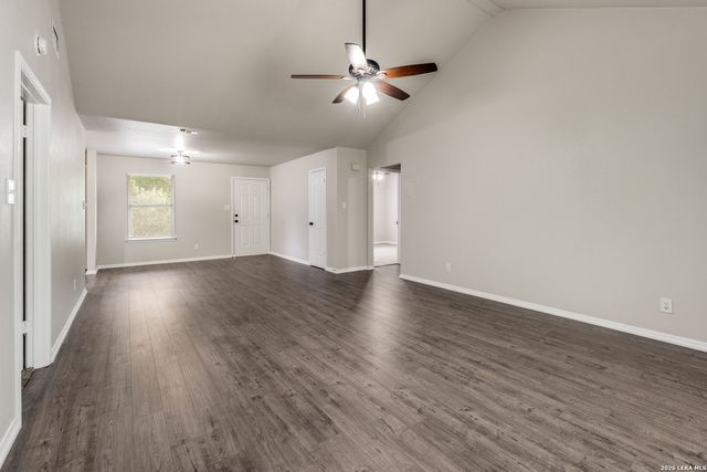 2242 Eastman, New Braunfels, TX 78130