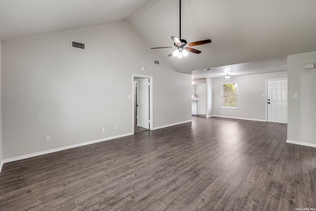 2242 Eastman, New Braunfels, TX 78130