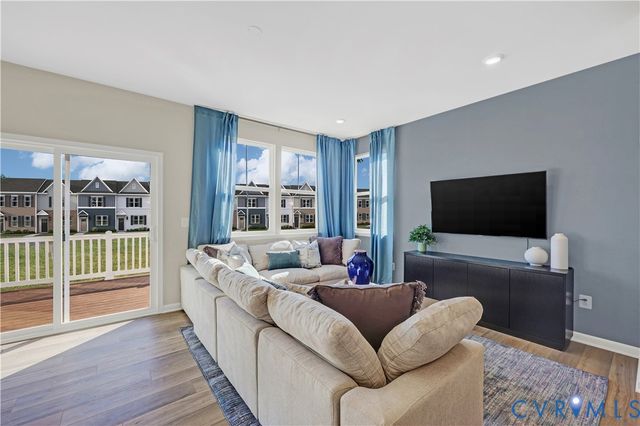 6033 Blue Iris Rd, Richmond, VA 23224