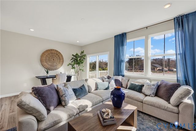 6033 Blue Iris Rd, Richmond, VA 23224