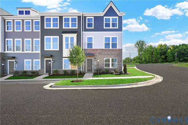 6033 Blue Iris Rd, Richmond, VA 23224