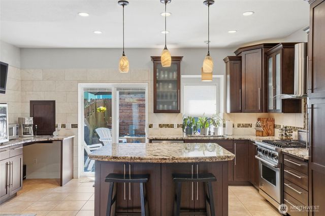 9008 NE 54th Street #J39, Vancouver, WA 98662