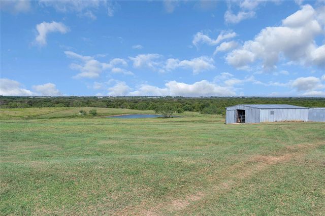 727 Hcr 2452 N, Hillsboro, TX 76645