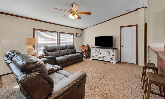 727 Hcr 2452 N, Hillsboro, TX 76645