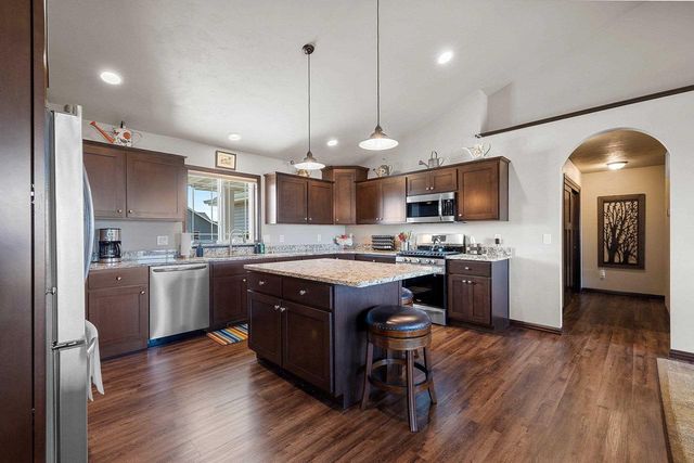 5560 N PROVIDENCE AVENUE, Appleton, WI 54913