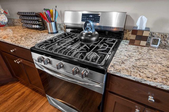 5560 N PROVIDENCE AVENUE, Appleton, WI 54913