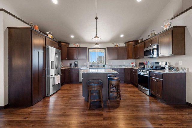5560 N PROVIDENCE AVENUE, Appleton, WI 54913