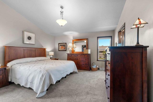 5560 N PROVIDENCE AVENUE, Appleton, WI 54913