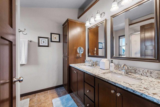 5560 N PROVIDENCE AVENUE, Appleton, WI 54913