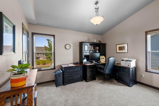5560 N PROVIDENCE AVENUE, Appleton, WI 54913
