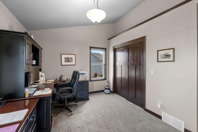 5560 N PROVIDENCE AVENUE, Appleton, WI 54913