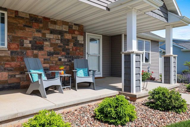 5560 N PROVIDENCE AVENUE, Appleton, WI 54913
