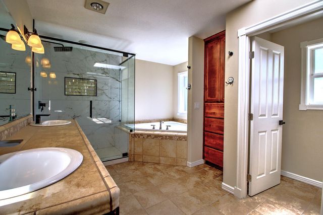 417 Stanford Avenue, Medford, OR 97504