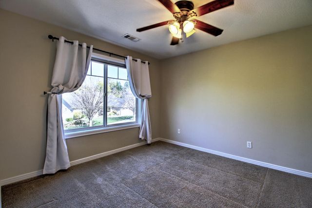 417 Stanford Avenue, Medford, OR 97504