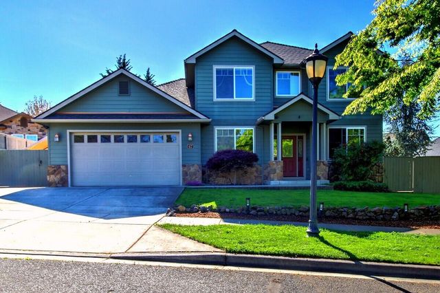 417 Stanford Avenue, Medford, OR 97504
