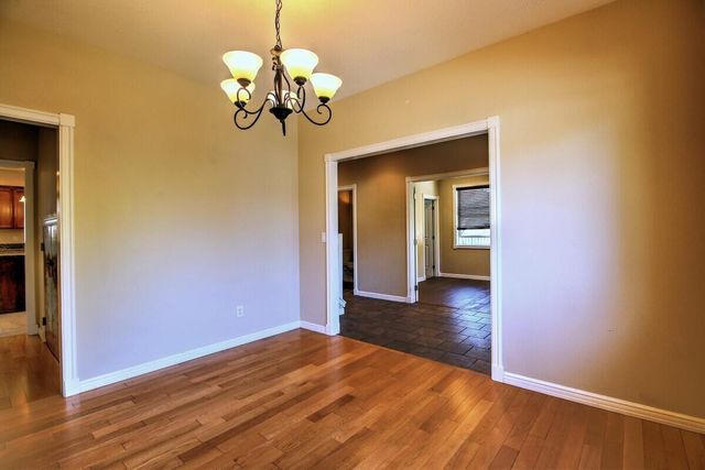 417 Stanford Avenue, Medford, OR 97504
