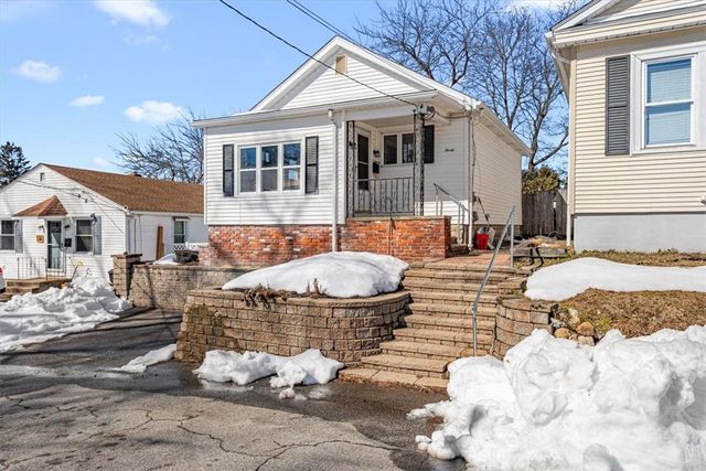 30 Packard Avenue, North Providence, RI 02911