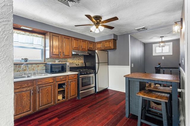 30 Packard Avenue, North Providence, RI 02911