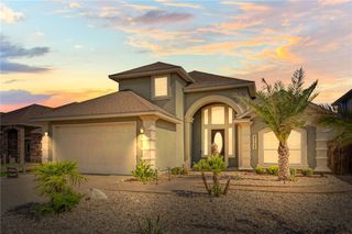 6738 Central Park Dr, Corpus Christi, TX 78414