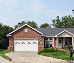 4600 Shirl Court, Lincoln, NE 68516
