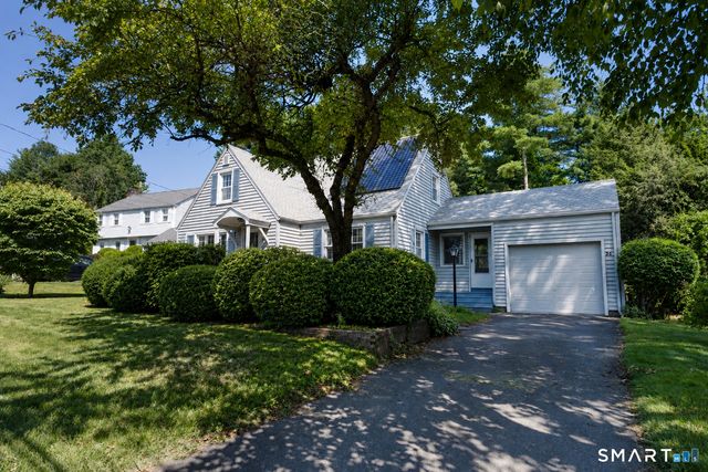 24 Sandhurst Drive, West Hartford, CT 06107