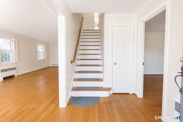 24 Sandhurst Drive, West Hartford, CT 06107