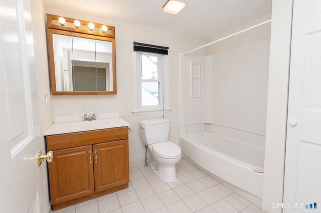 24 Sandhurst Drive, West Hartford, CT 06107