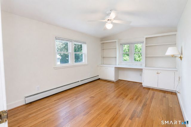 24 Sandhurst Drive, West Hartford, CT 06107