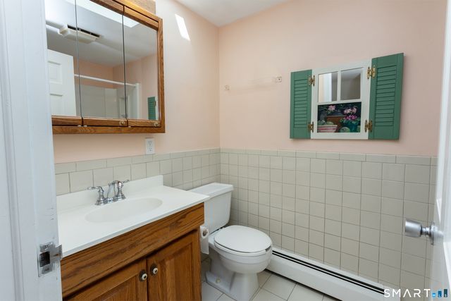 24 Sandhurst Drive, West Hartford, CT 06107