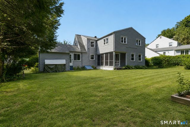 24 Sandhurst Drive, West Hartford, CT 06107
