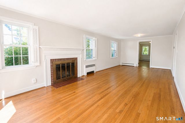 24 Sandhurst Drive, West Hartford, CT 06107