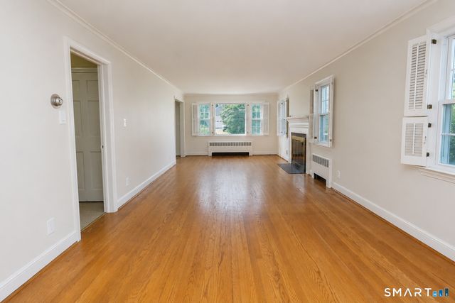 24 Sandhurst Drive, West Hartford, CT 06107