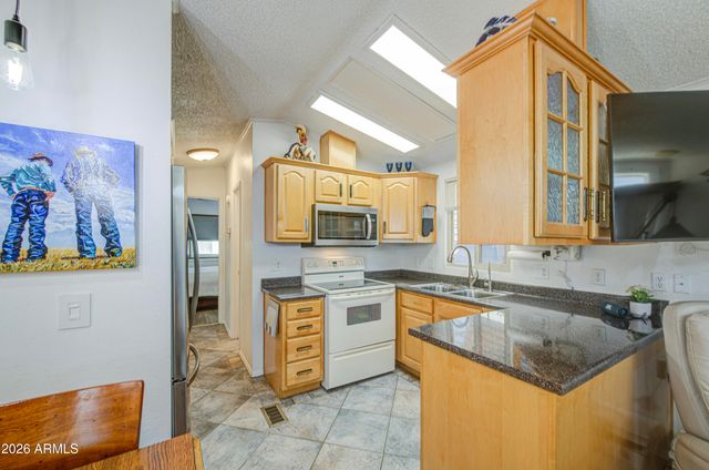 7750 E BROADWAY Road 724, Mesa, AZ 85208