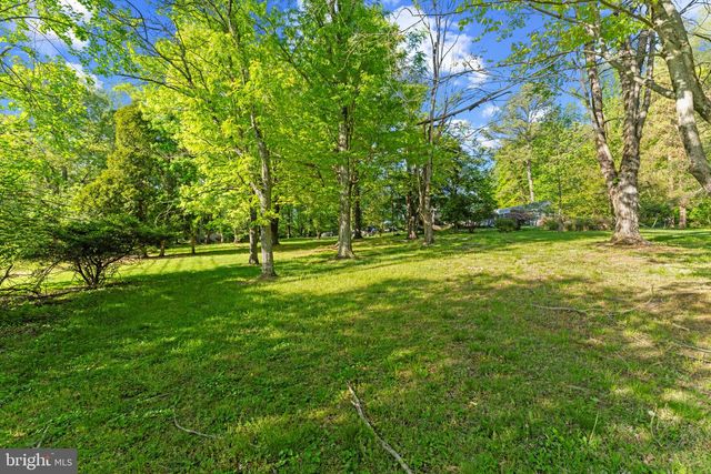 4705 ENTERPRISE RD, Bowie, MD 20720