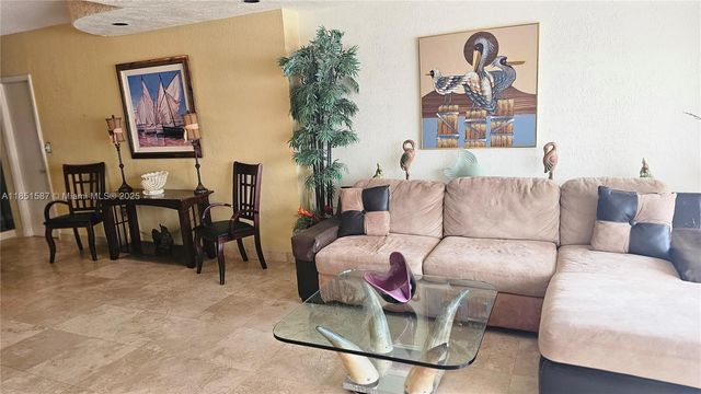 1950 S Ocean Dr 2N, Hallandale Beach, FL 33009