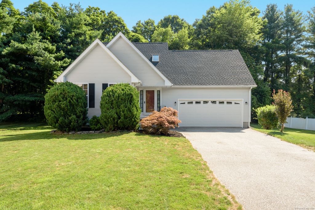 11 Podunk Circle 11, South Windsor, CT 06074