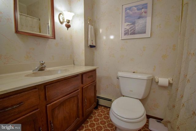 411 SHARP AVE, Glenolden, PA 19036