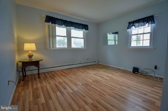 411 SHARP AVE, Glenolden, PA 19036